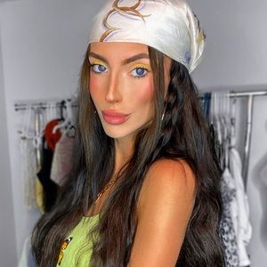 Meet your Posher, !! sabrina